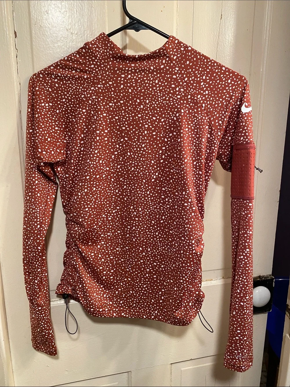 NWOT Nike Women's Sun Protected Rashgaurd Performance Swim Long Sleeve Top
